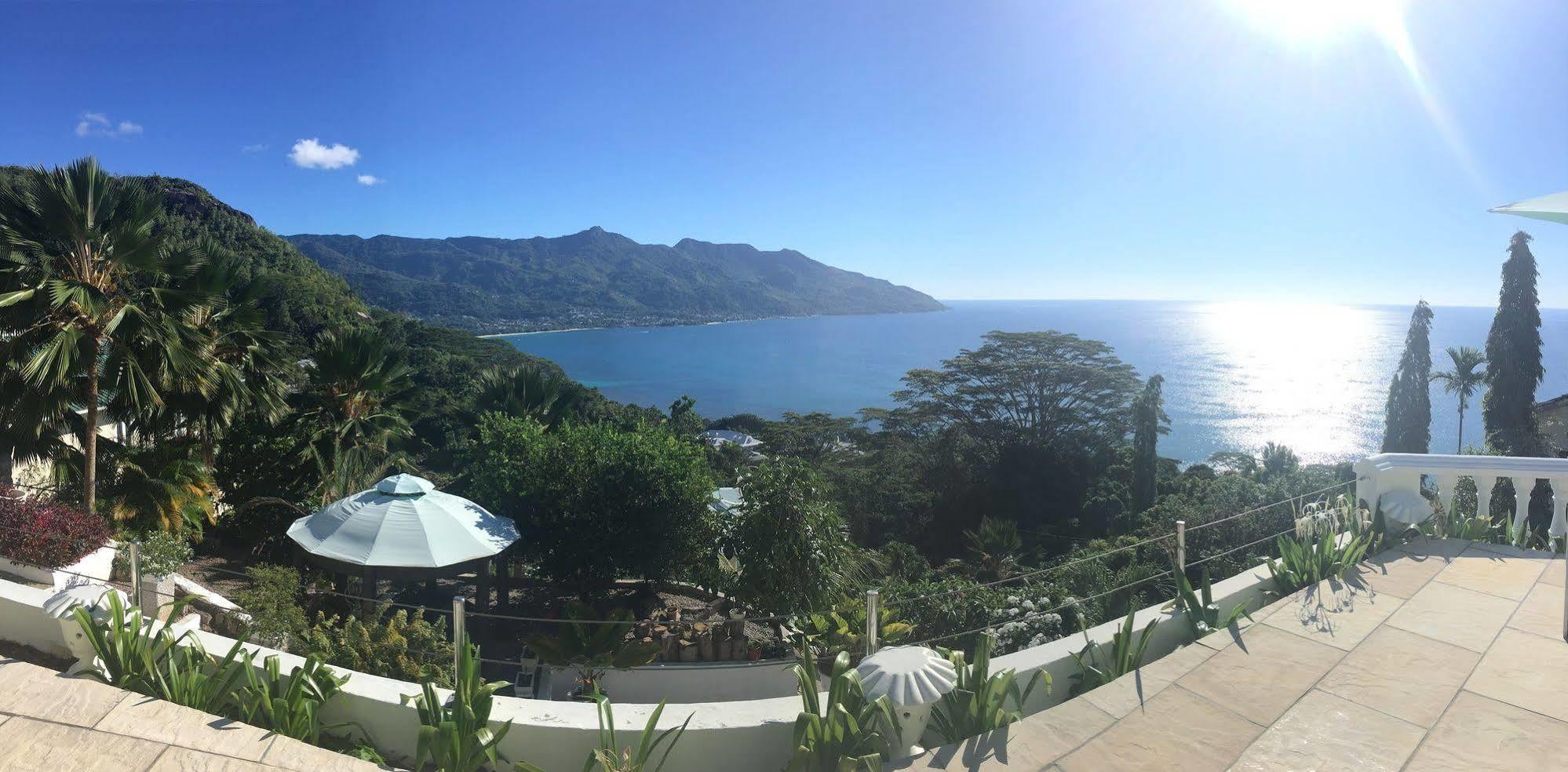 Petit Amour Villa Glacis  Bagian luar foto